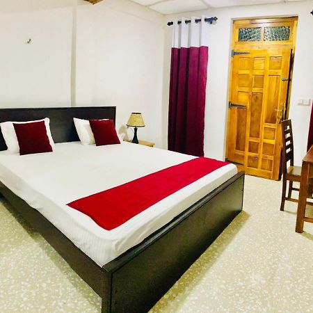 Bay Inn Surf Villa Arugam Bay Buitenkant foto